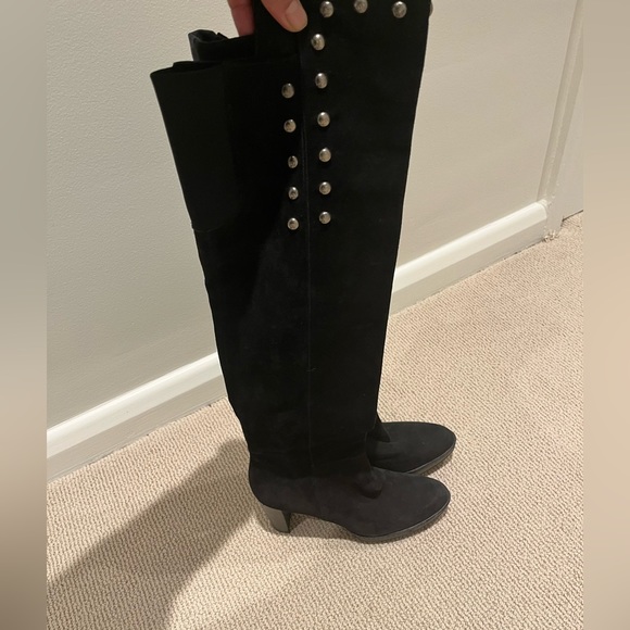 Stuart Weitzman made in Spain black suede boots to the knee 6.5 - Picture 2 of 2